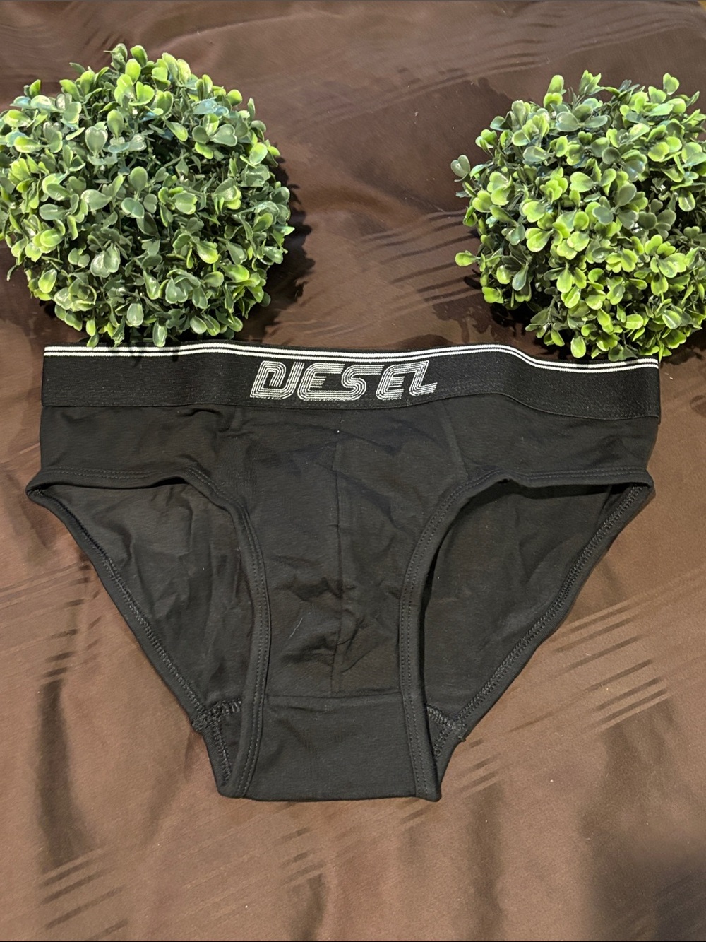 Diesel Black Cotton Blend Briefs with Contrast Logo Waistband